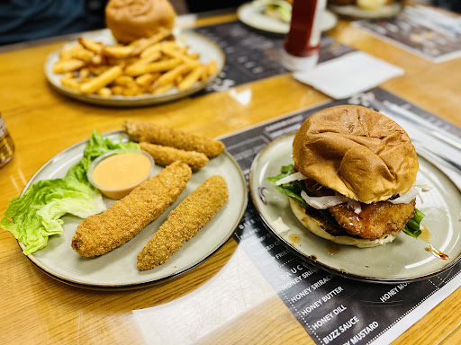Photo of Buzz Bites - 771 Talbot St, St Thomas, ON N5P 1E3